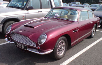 Aston Martin DB6