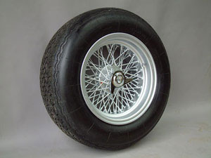 Ruota Borrani con pneumatico Michelin XWX
