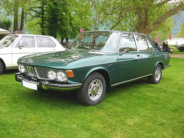 Click to enlarge BMW E3 2500 Tyres
