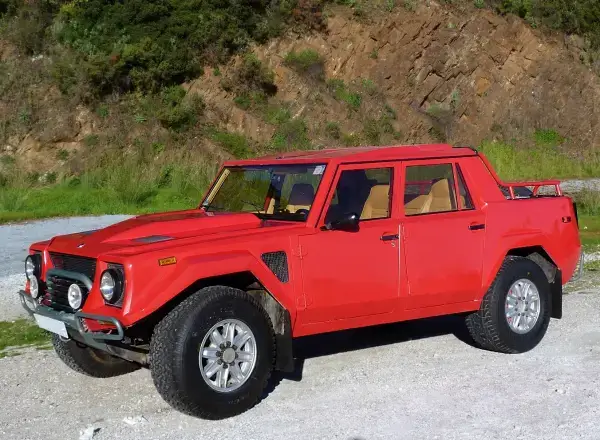 Lamborghini LM002 on 345/60 R 17 Pirelli Scorpion Tyres
