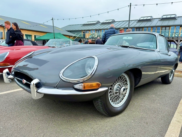 Click to enlarge E Type Jaguar on 185VR15 PIRELLI CINTURATO CA67 Tyres