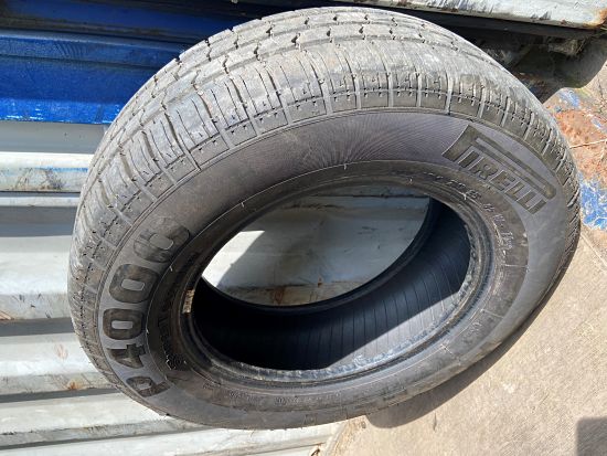 Pirelli p4000 205/70 ZR 15