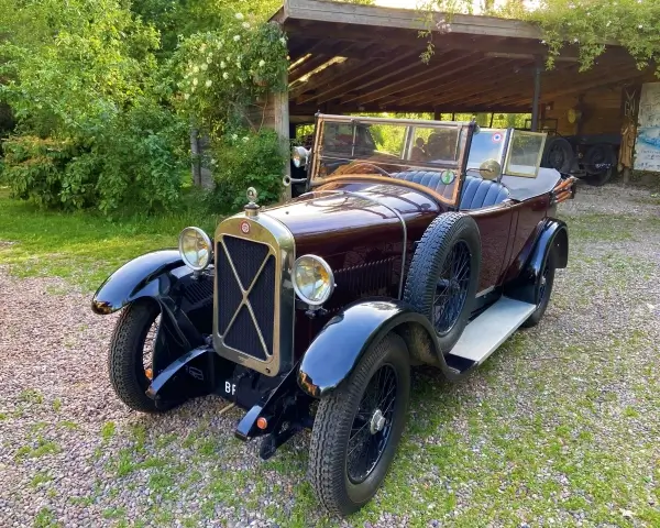 Salmson on 12 x 45 Michelin DR Tyres