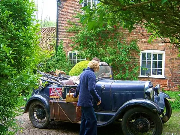 Dougal's Ford Model A on 440 - 21 Tyres