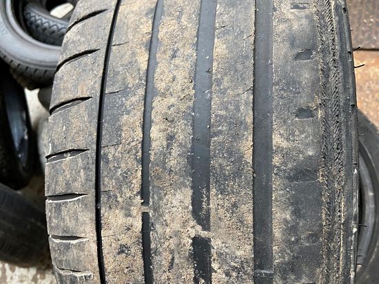 Sicurezza dei pneumatici per auto d'epoca Sicurezza dei pneumatici per auto d'epoca