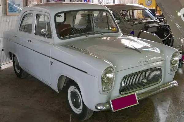 1960 Ford Prefect 107E Tyres