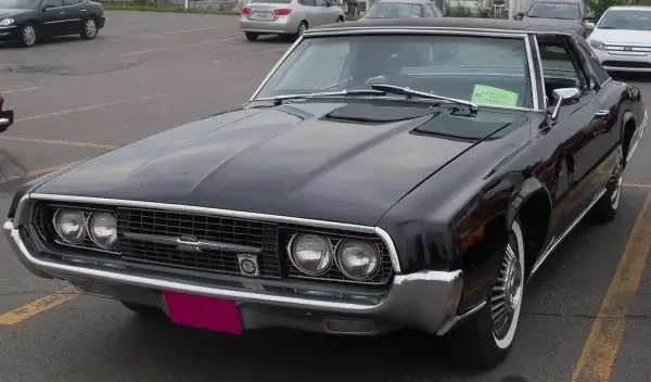 Click to enlarge Pneumatici Ford Thunderbird del 1967