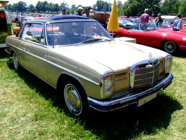 Click to enlarge 1970 Mercedes Benz W114 250C Tyres